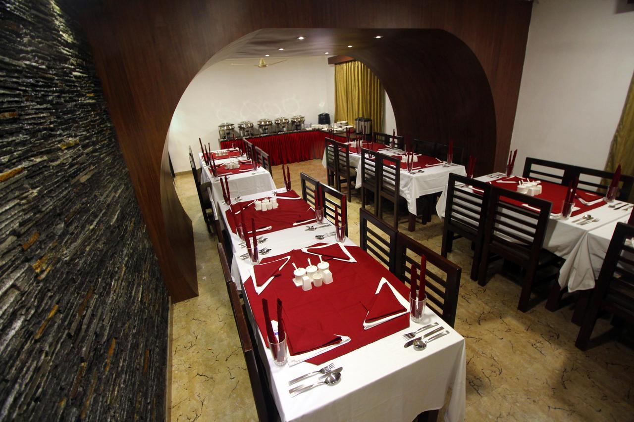 Hotel Green Leaf Srīnagar 外观 照片