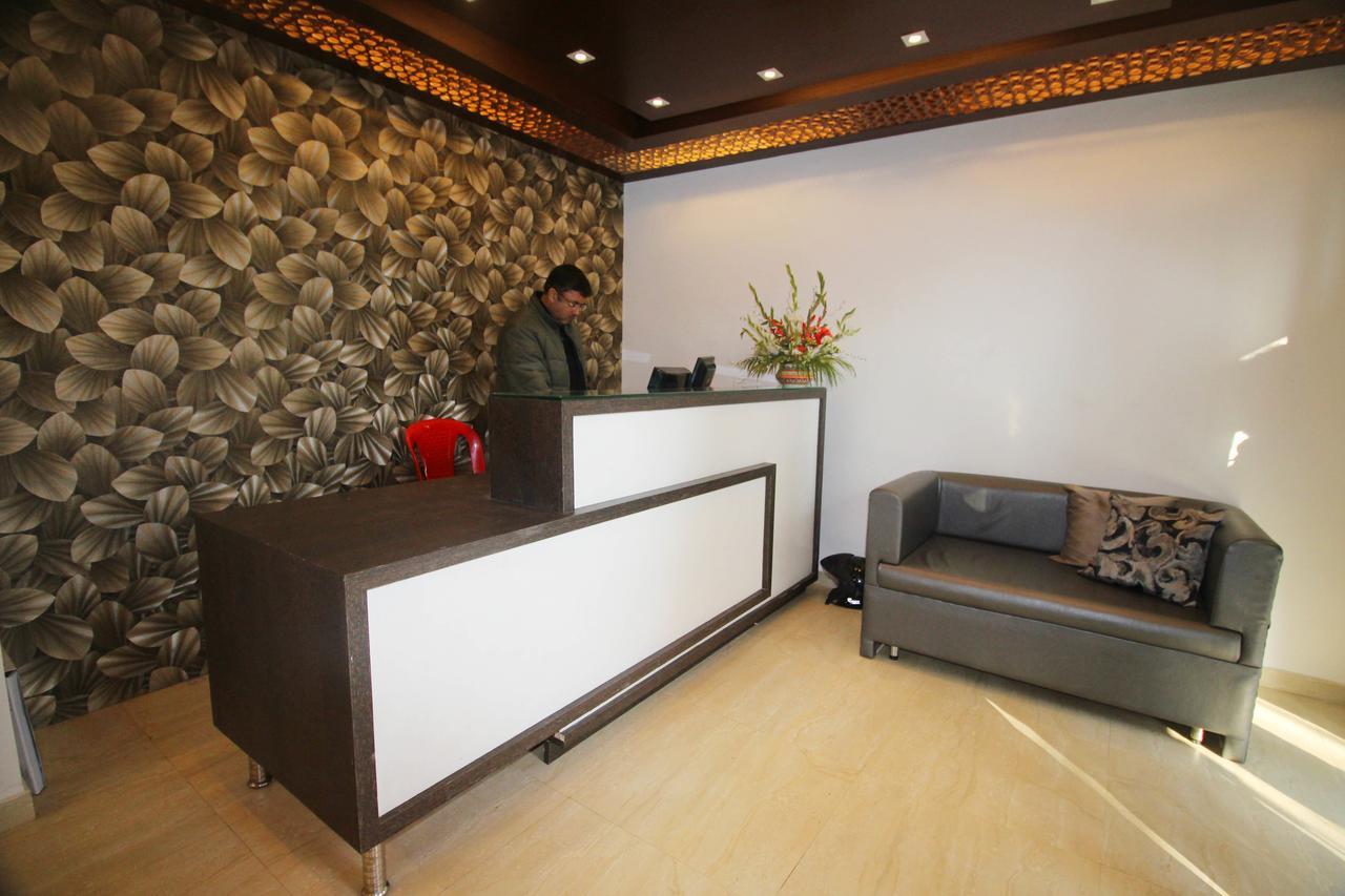 Hotel Green Leaf Srīnagar 外观 照片