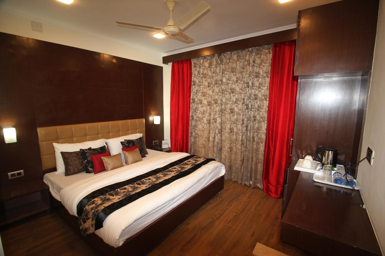 Hotel Green Leaf Srīnagar 外观 照片