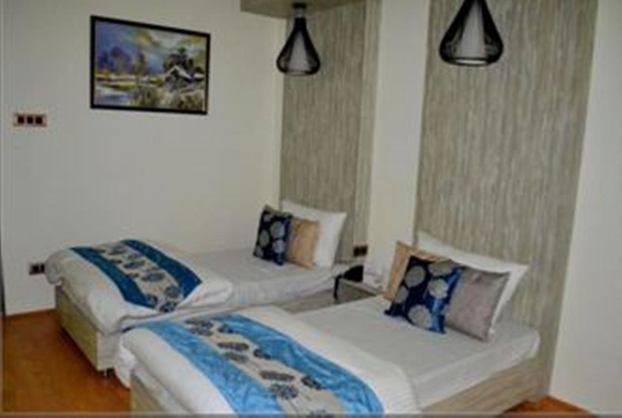 Hotel Green Leaf Srīnagar 外观 照片